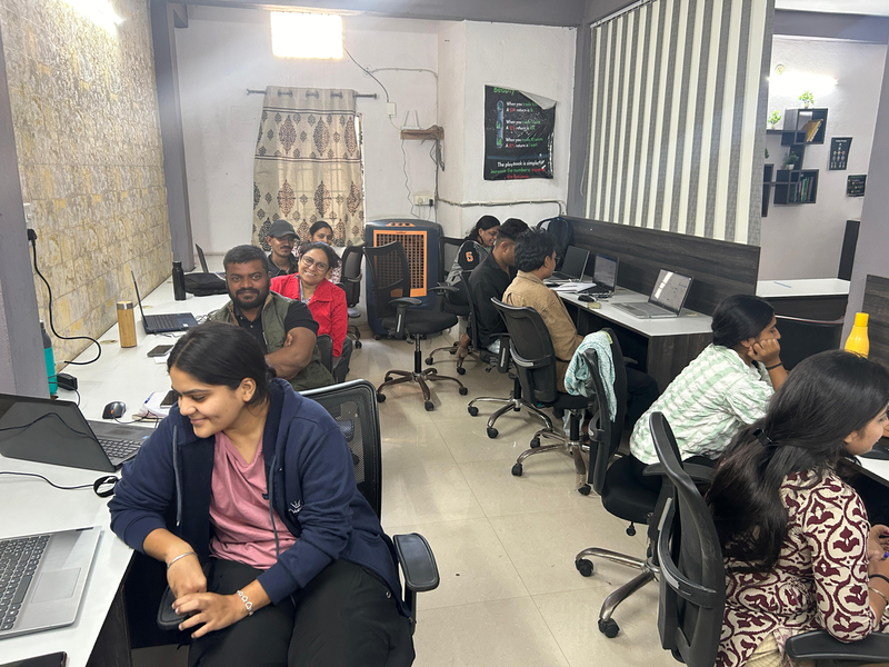 Cover photo of Kamla Institute of Stock Market | Best Trading Institute in Indore